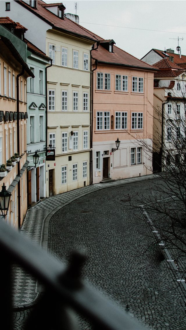 640x1136 Prague  Czech Republic - window iPhone Wallpaper