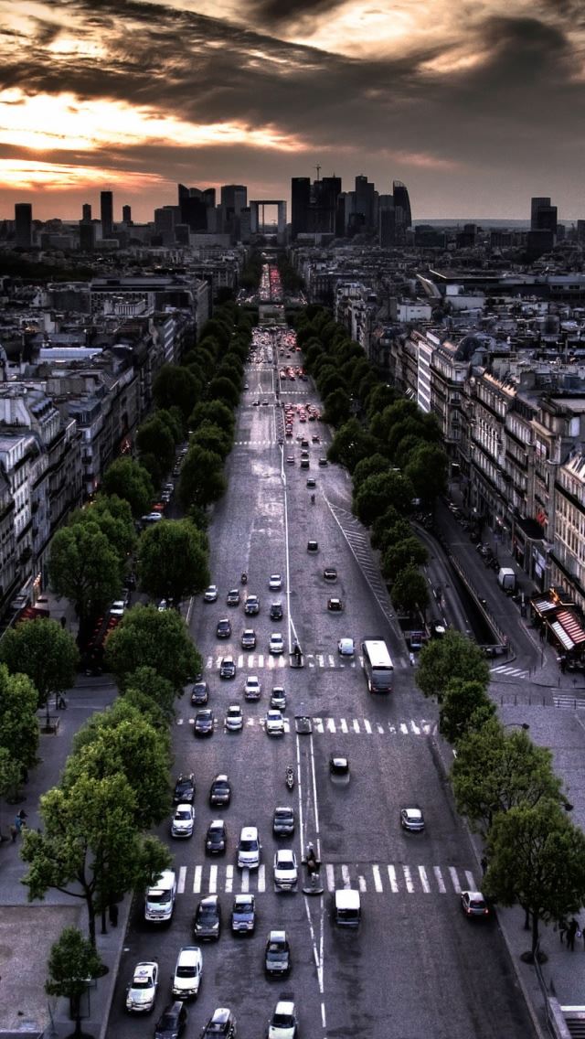 640x1136 Paris Aerial View From Triumphal Arch In Louvre Direction - view iPhone Wallpaper