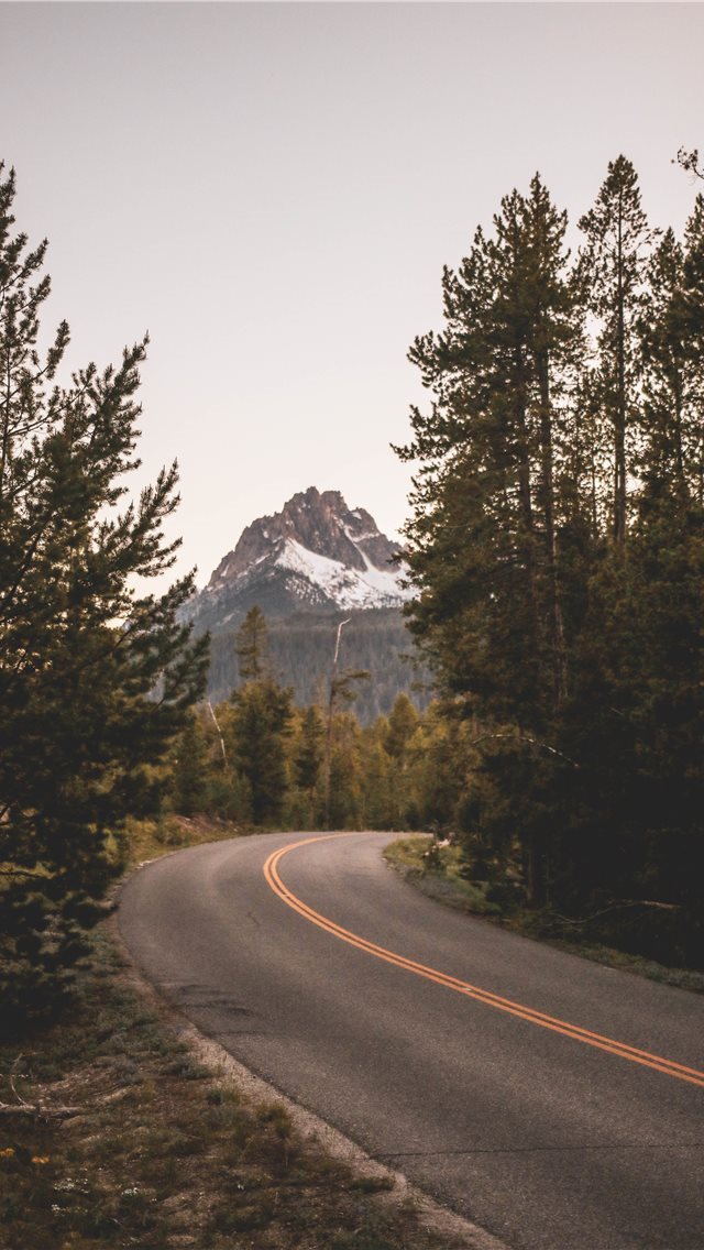 640x1136 a road - highway iPhone Wallpaper