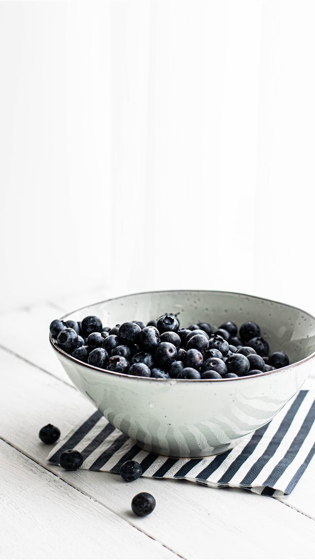640x1136 Blueberrie  - summer iPhone Wallpaper
