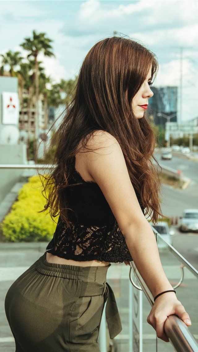 640x1136 MARIA ORTEGON AT LATITUD -  iPhone Wallpaper