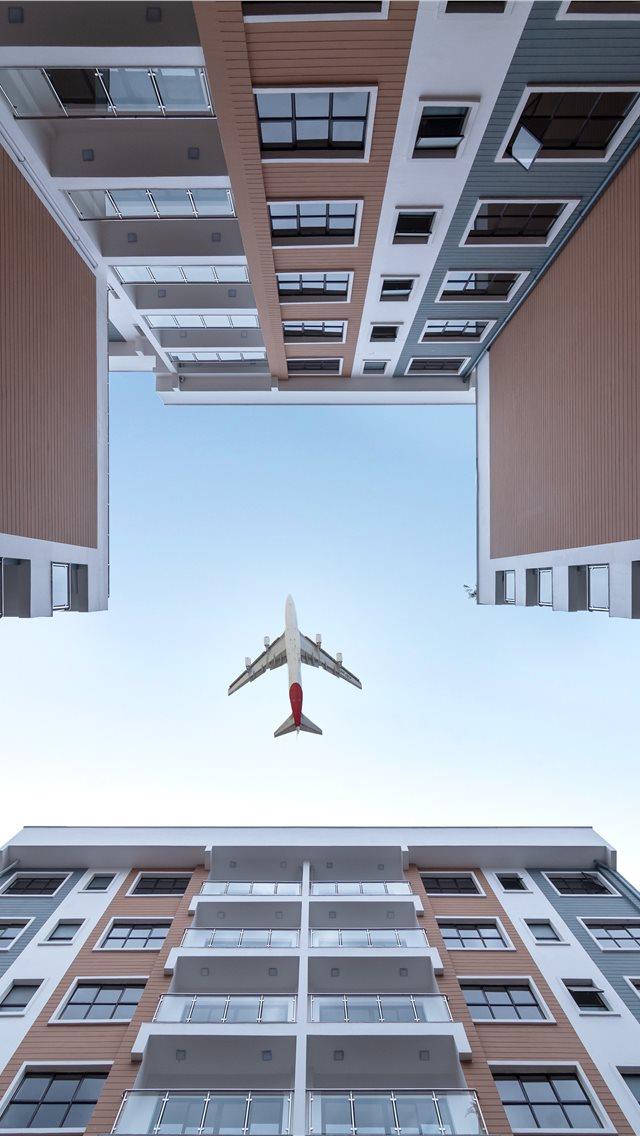640x1136 The Alma is strategically positioned in the heart ... - buildings iPhone Wallpaper