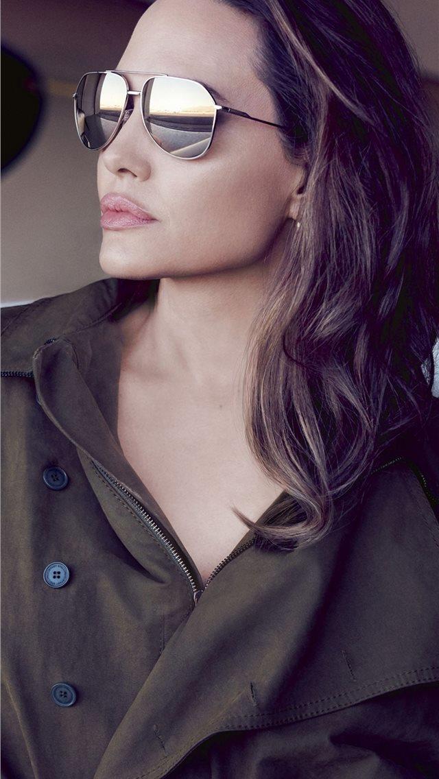 640x1136 angelina jolie elle magazine - photoshoot iPhone Wallpaper