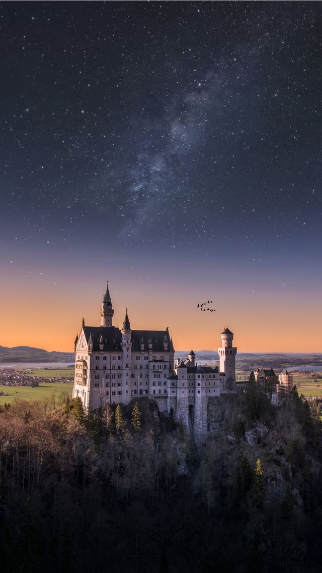 640x1136 white and blue castle - germany iPhone Wallpaper