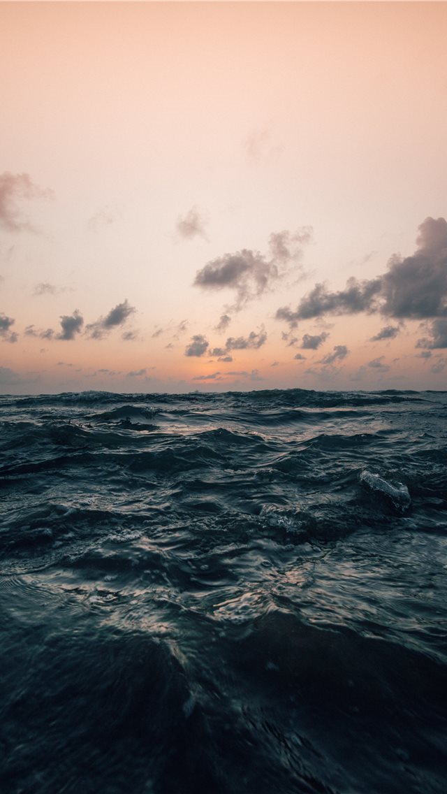 640x1136 sea under cloudy sky in nature photography -  iPhone Wallpaper