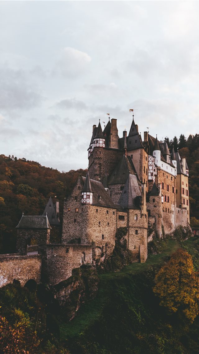 640x1136 brown castle - landscape iPhone Wallpaper
