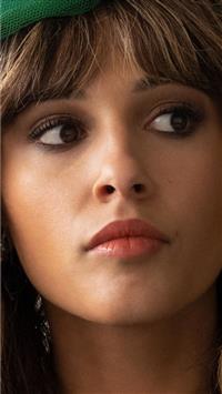 naomi scott in charlies angels 4k wallpaper