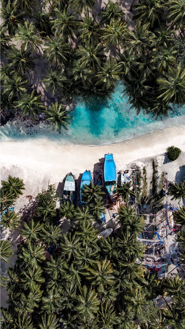 640x1136 aerial photography of three boats on island - summer iPhone Wallpaper