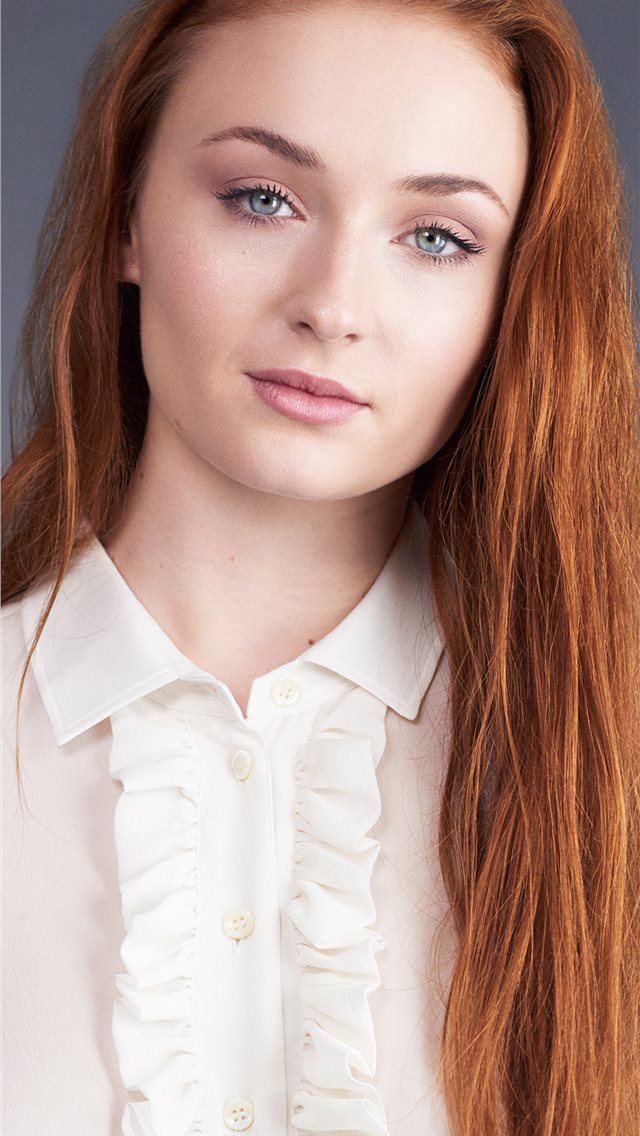 640x1136 sophie turner 2019new - photoshoot iPhone Wallpaper