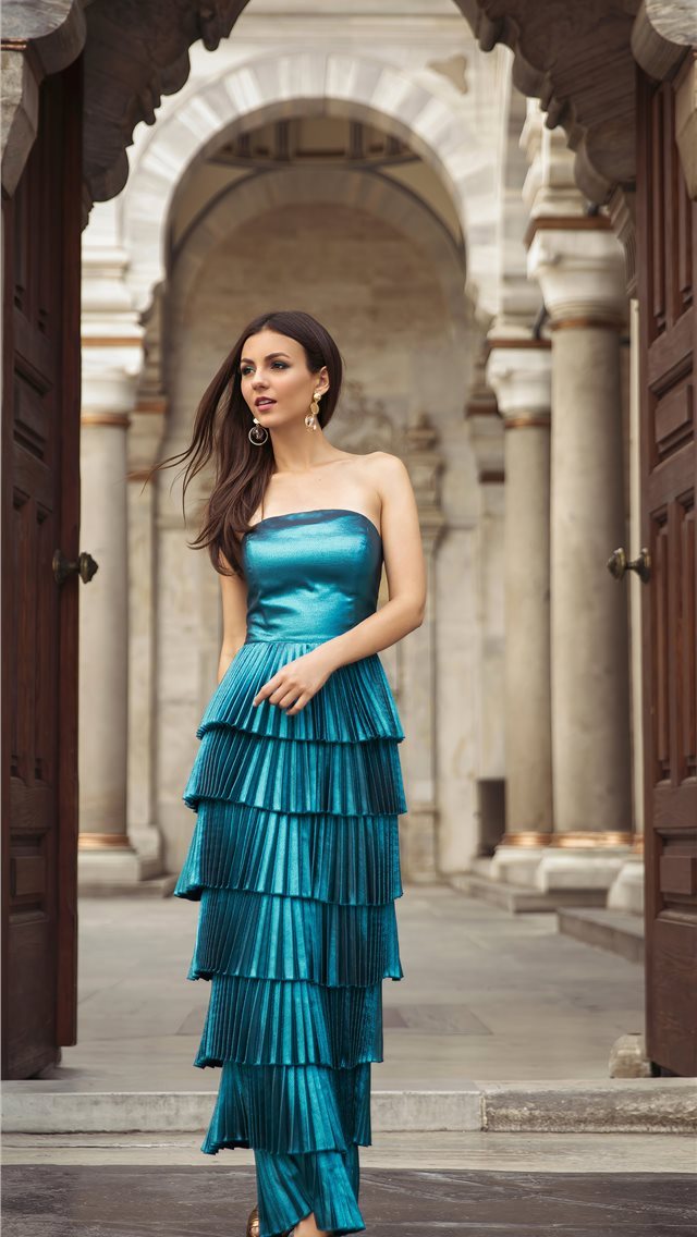 640x1136 victoria justice photoshoot modeliste magazine 4k - photoshoot iPhone Wallpaper