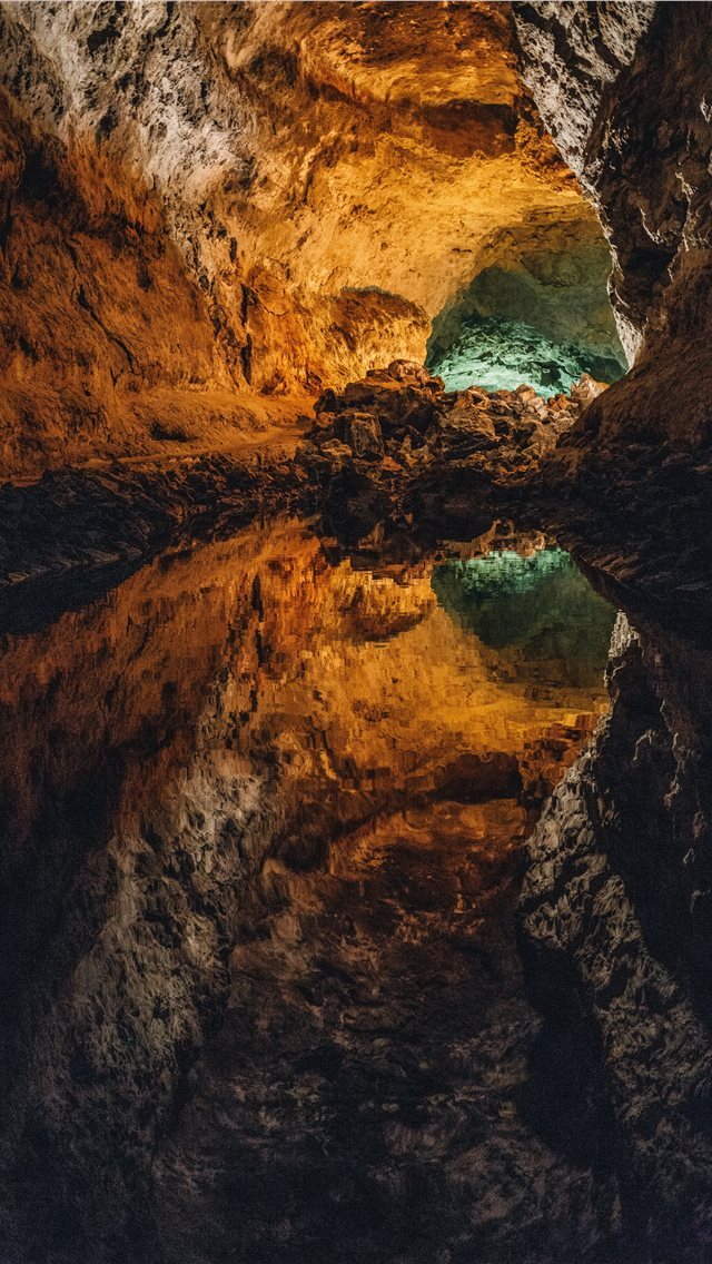 640x1136 Mirror cave - cave iPhone Wallpaper