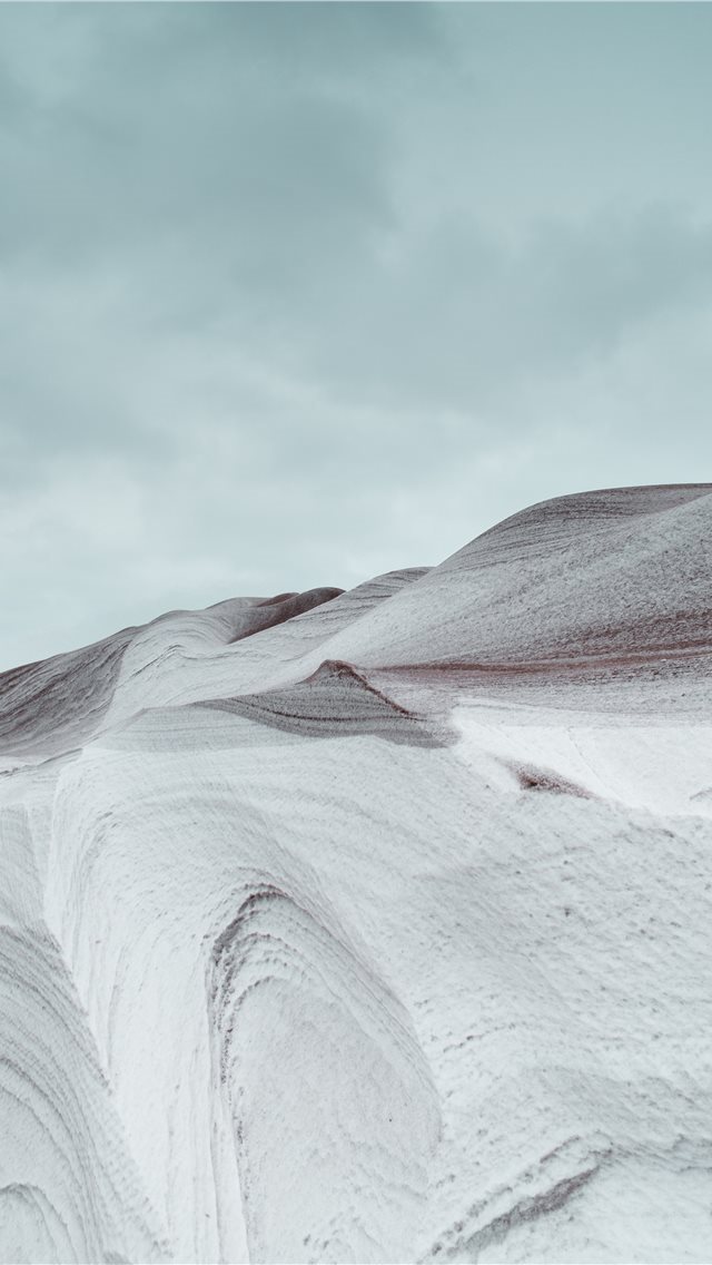 640x1136 gray mountain - united kingdom iPhone Wallpaper