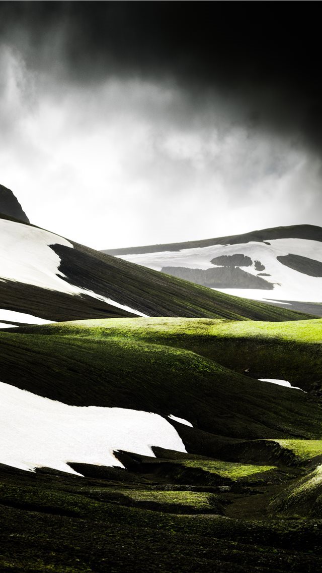 640x1136 green hill - mountain iPhone Wallpaper