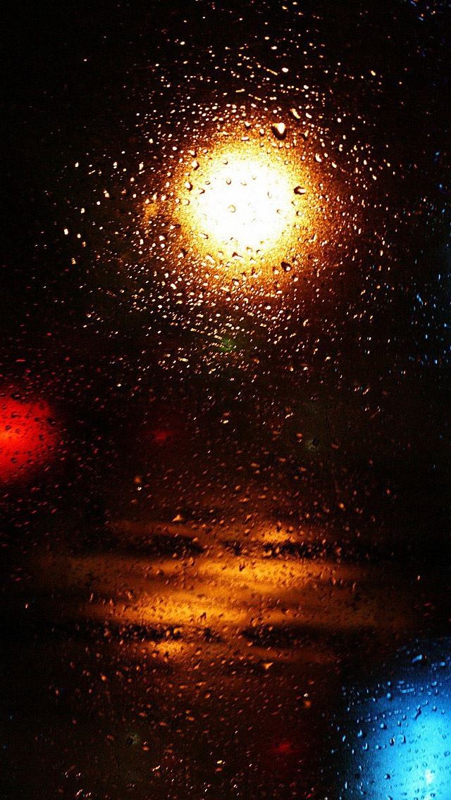 640x1136 Light water droplets - glass iPhone Wallpaper