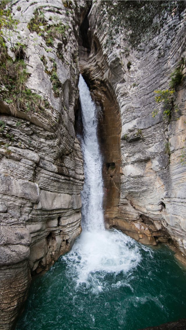 640x1136 waterfalls during daytime - mountain iPhone Wallpaper