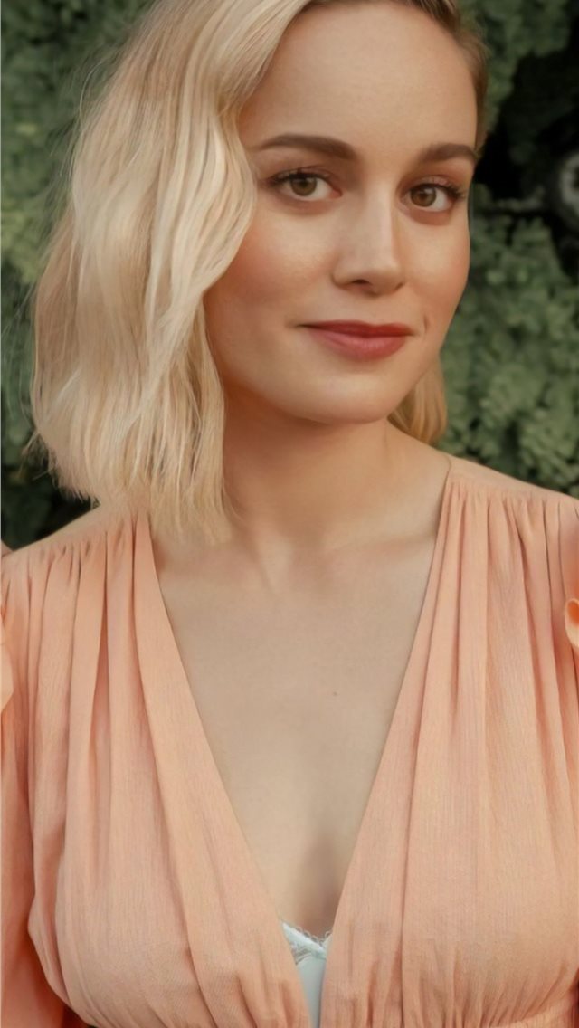 640x1136 brie larson photoshoot 2019 - photoshoot iPhone Wallpaper