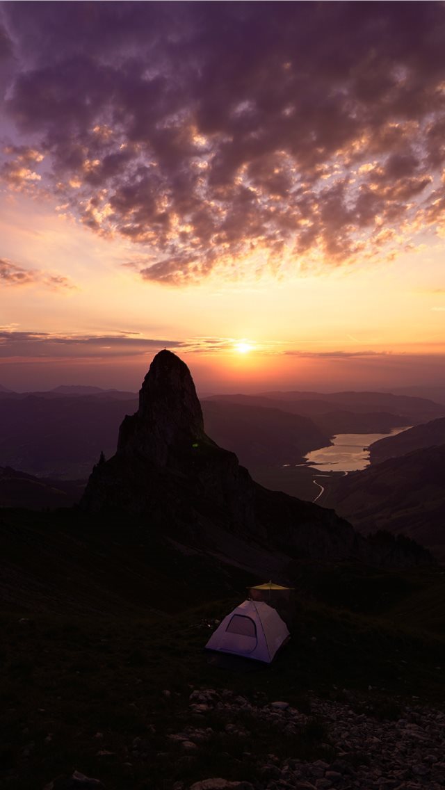 640x1136 tent on hill - mountain iPhone Wallpaper