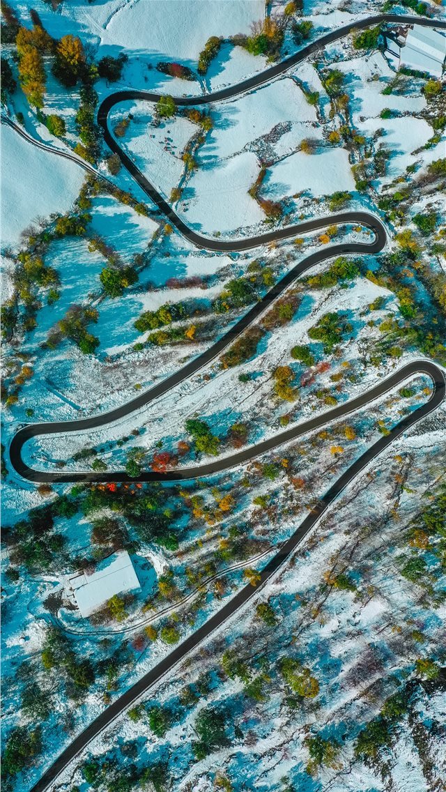 640x1136 aerial photo of island - spain iPhone Wallpaper