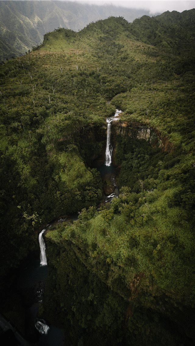 640x1136 aerial photography of mountain - united states iPhone Wallpaper