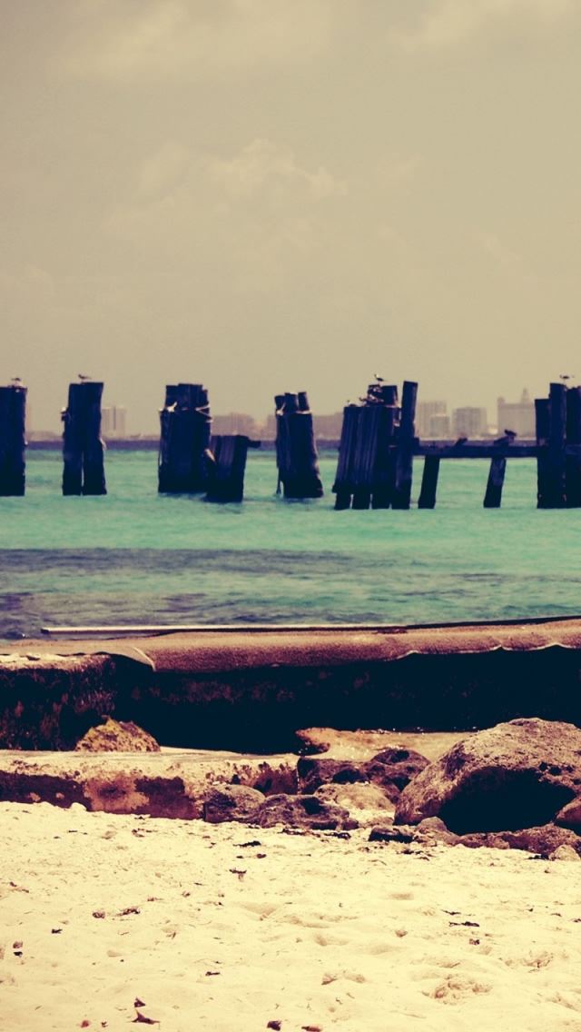 640x1136 Old Harbour - ivory iPhone Wallpaper