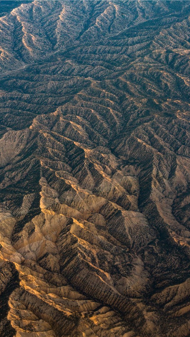 640x1136 aerial photo of mountain - scenery iPhone Wallpaper