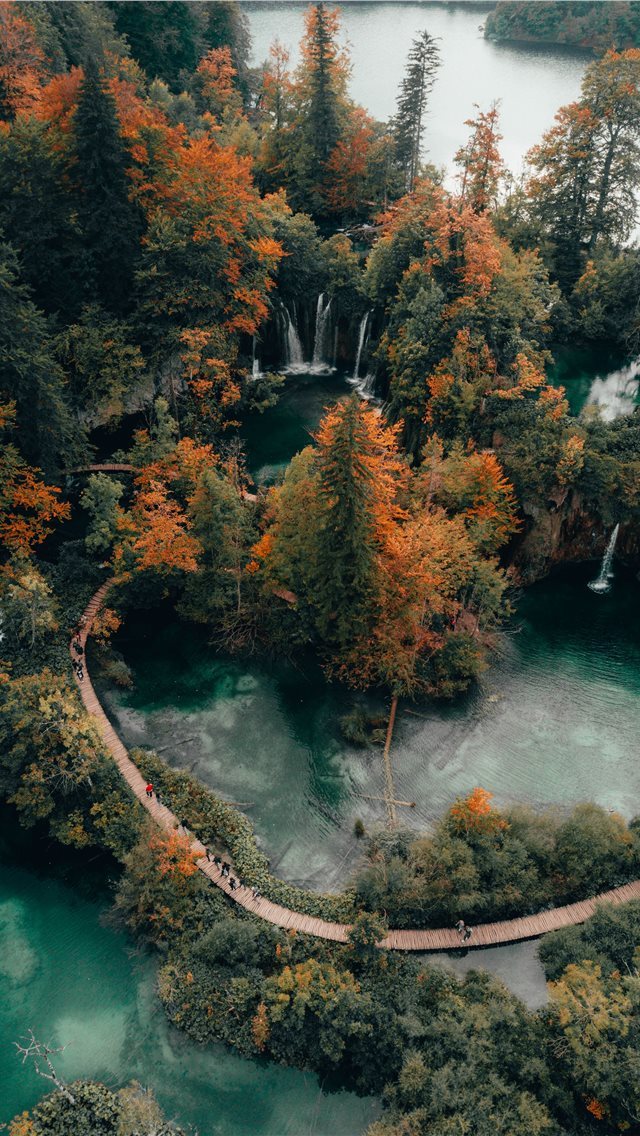 640x1136 green colored lakes - croatia iPhone Wallpaper
