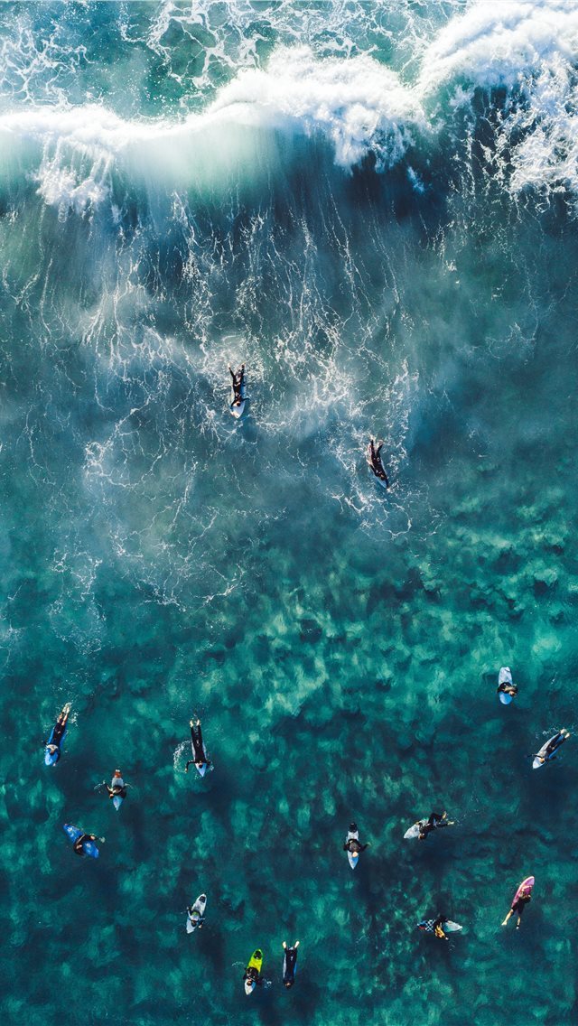 640x1136 people on body of water - australia iPhone Wallpaper