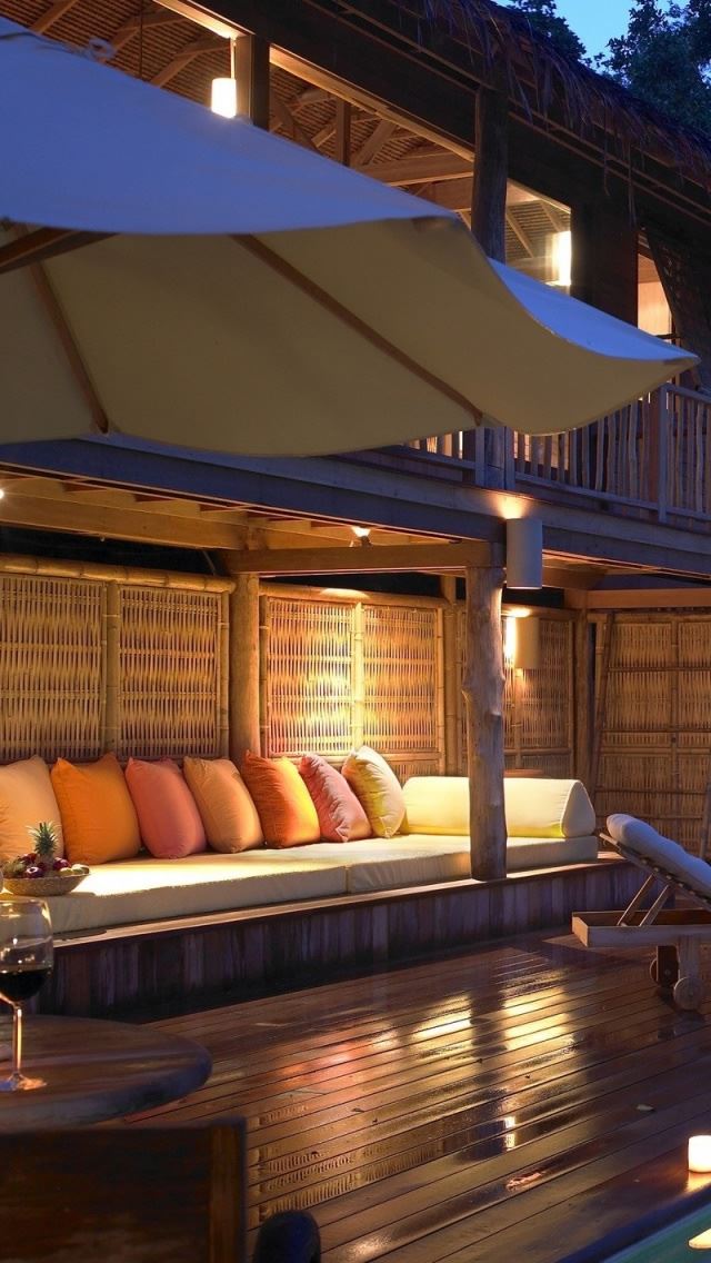 640x1136 Luxury Resort 2 - wood iPhone Wallpaper