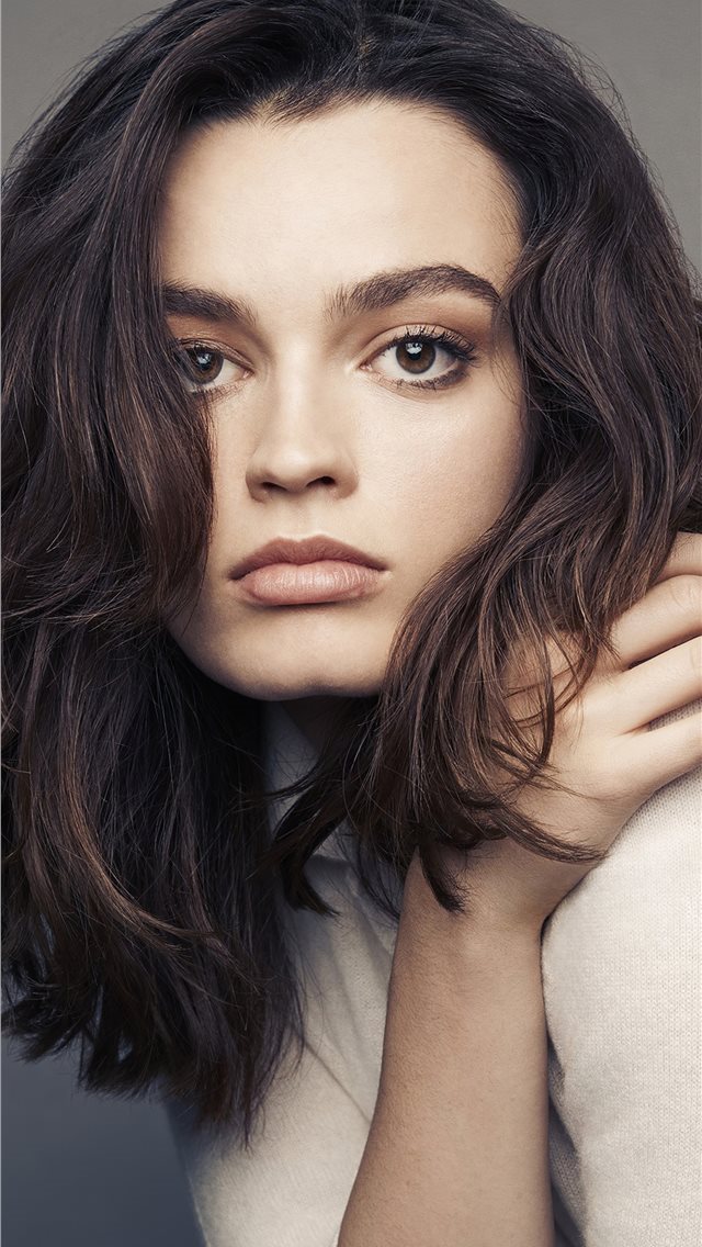640x1136 emma mackey 2020 4k - emma mackey iPhone Wallpaper