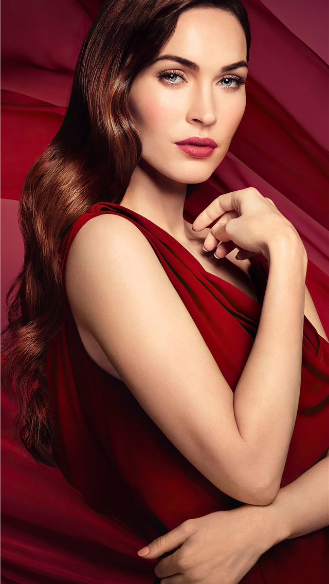 640x1136 megan fox 2020 4k - megan fox iPhone Wallpaper