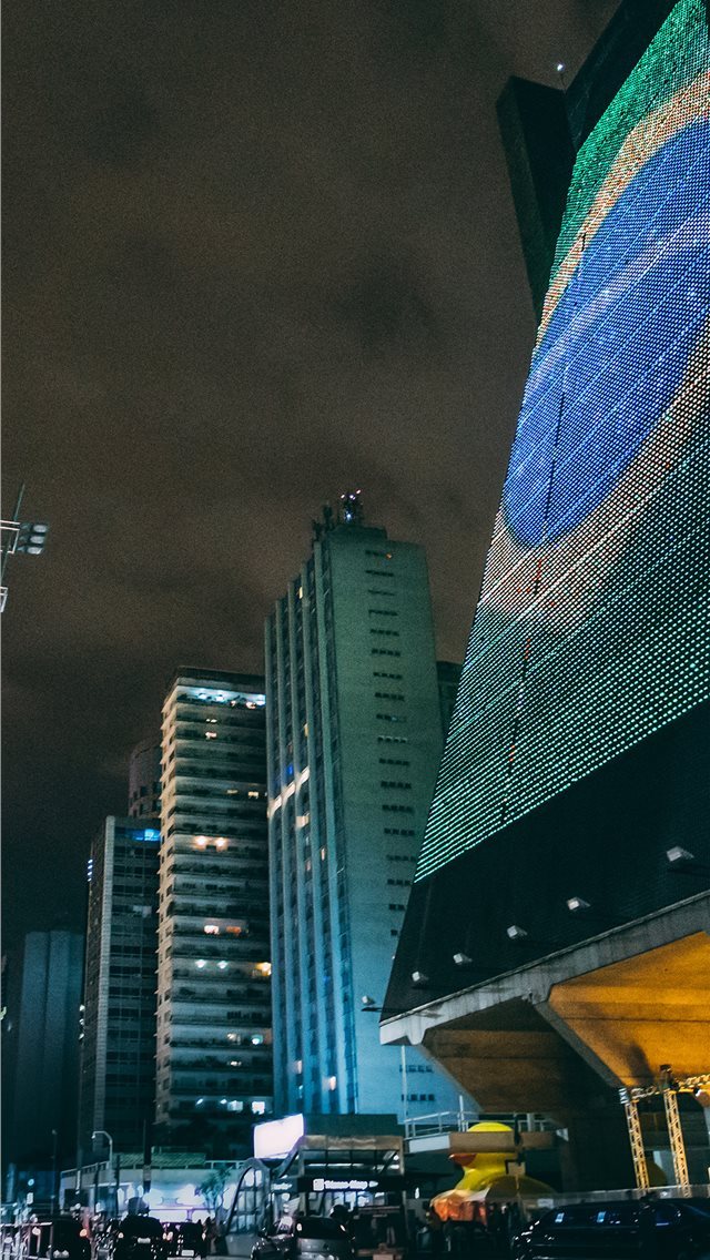 640x1136 iPhone - parallax iPhone Wallpaper