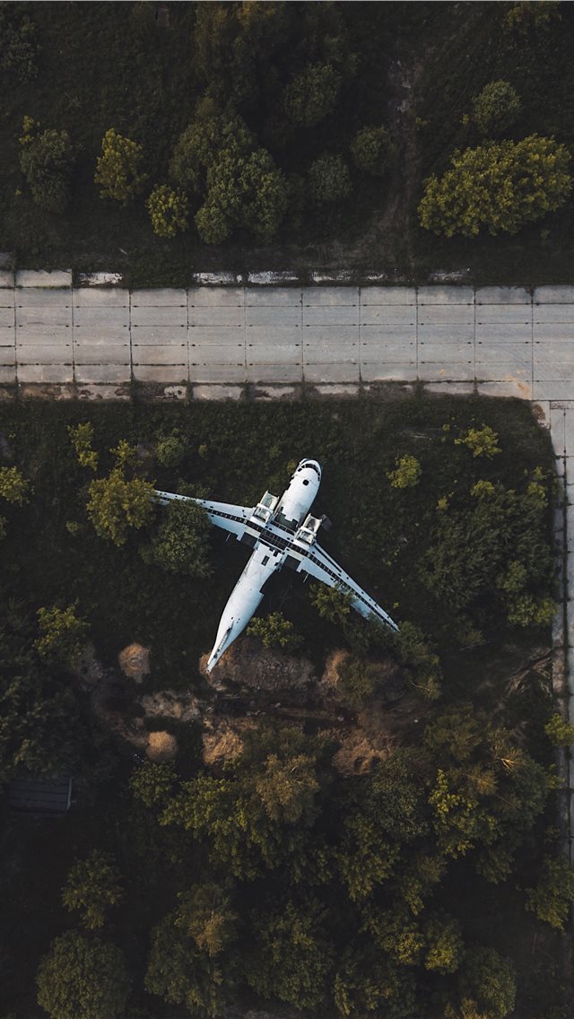 640x1136 drone over road - bird iPhone Wallpaper