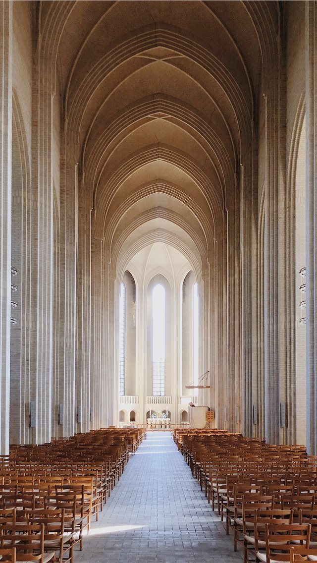 640x1136 Grundtvig s Church - denmark iPhone Wallpaper