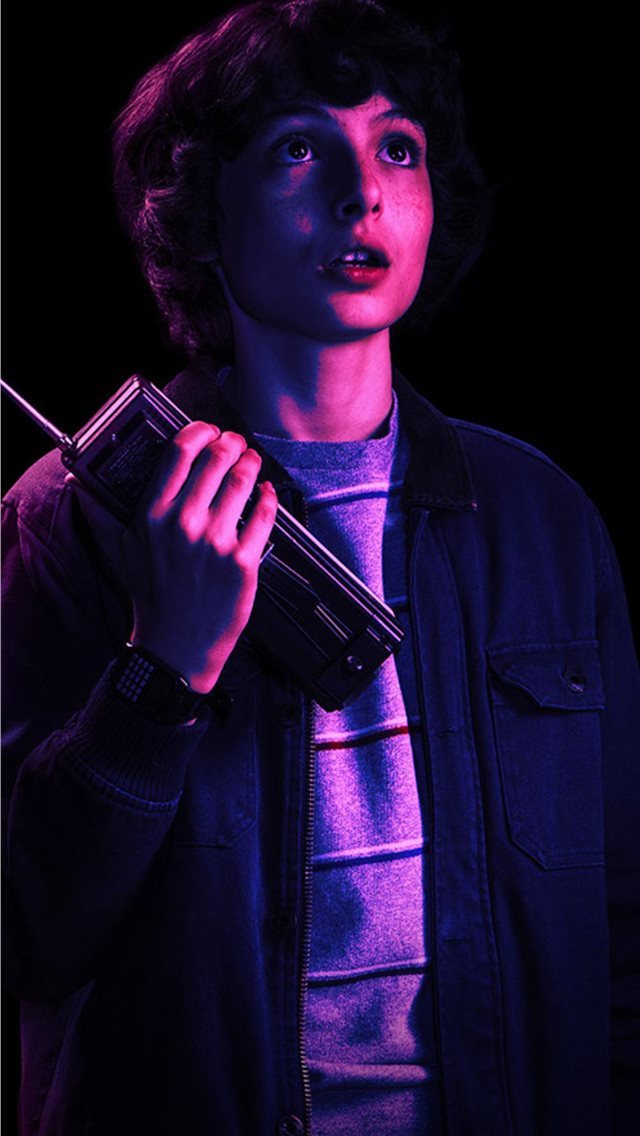 640x1136 Stranger Things Eleven And Mike Cave - trends iPhone Wallpaper