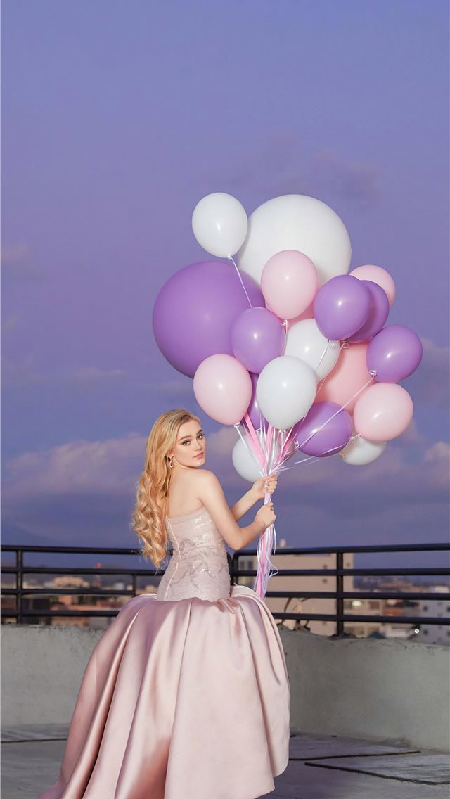640x1136 meg donnelly composure magazine 4k - balloons iPhone Wallpaper