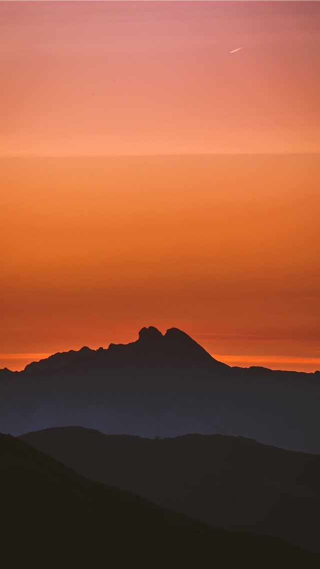 640x1136 silhouette of mountain during golden hour -  iPhone Wallpaper