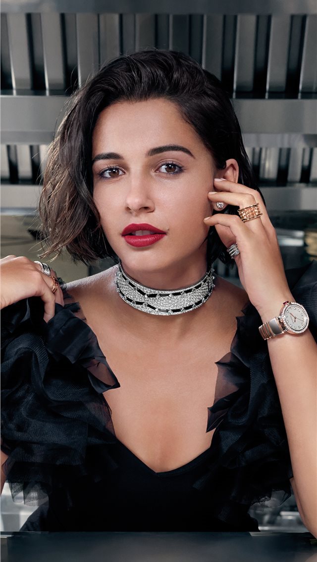 640x1136 naomi scott 2020 new -  iPhone Wallpaper