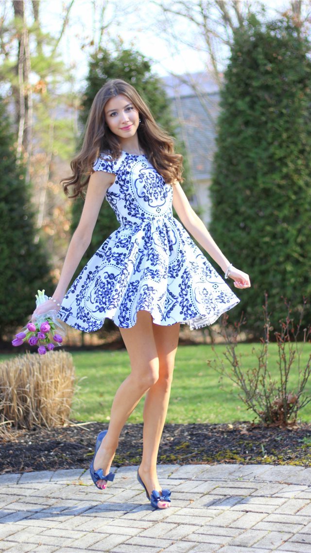 640x1136 The Perfect Easter Sunday Dress Lace Lashes -  iPhone Wallpaper