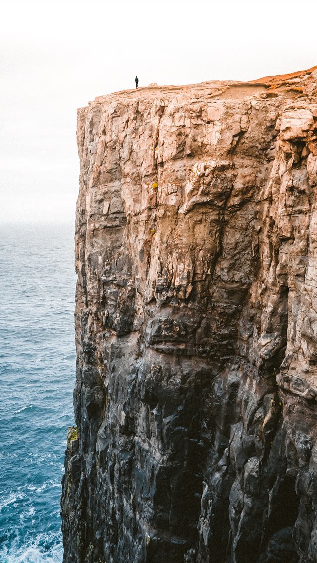 640x1136 gray rock formation -  iPhone Wallpaper