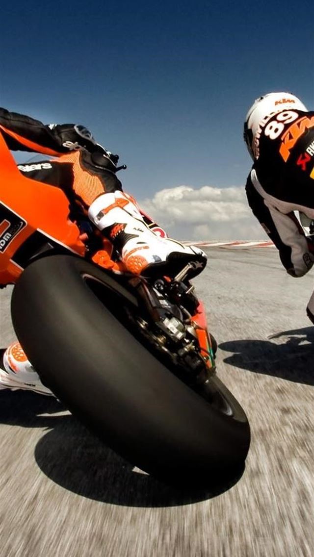640x1136 Valentino Rossi On Track Sony Xperia X XZ Z5 Premi... - italy iPhone Wallpaper