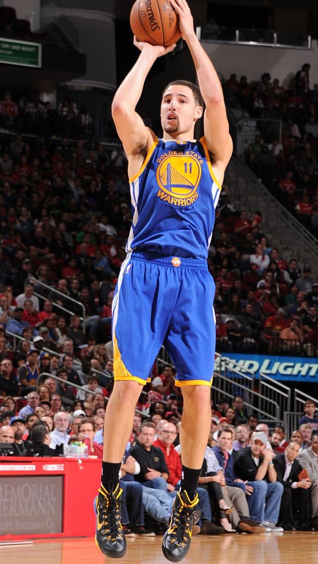 640x1136 Klay Thompson 2017 Cave - basketball celebrity iPhone Wallpaper