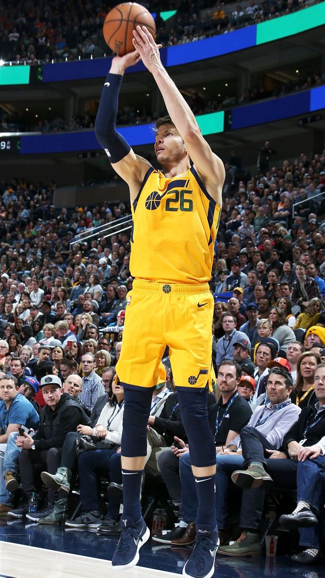 640x1136 Report Kyle Korver Agrees To One Year Deal With Bu... - basketball celebrity iPhone Wallpaper