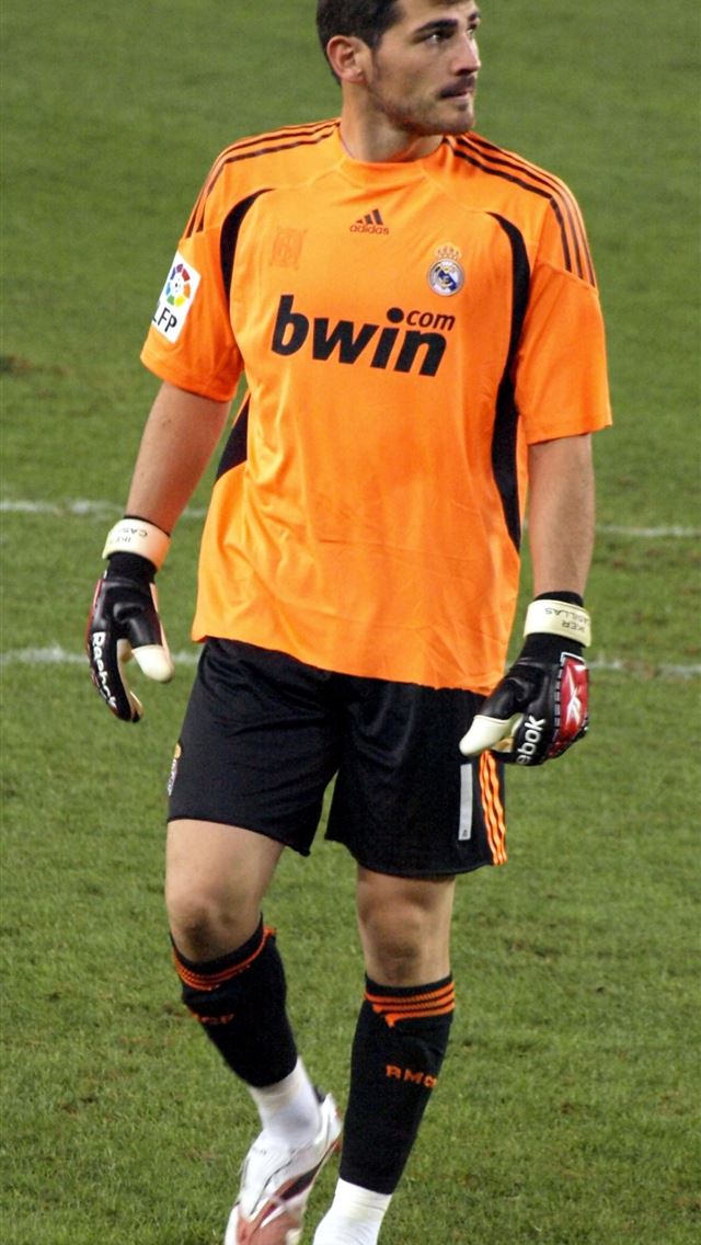 640x1136 Iker Casillas - argentina iPhone Wallpaper