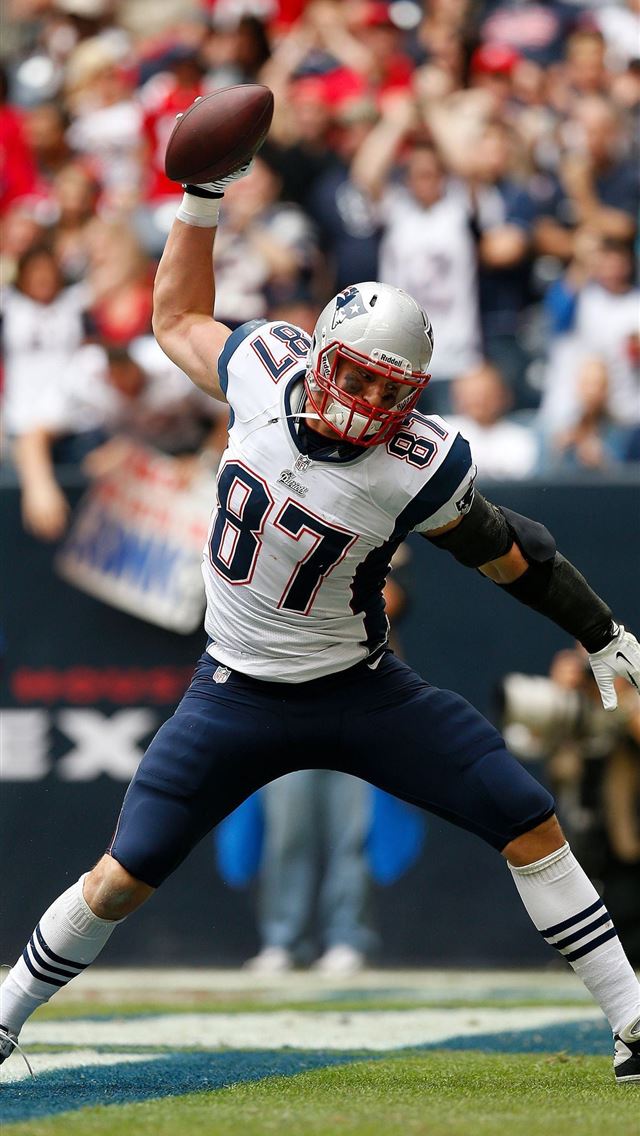 640x1136 Rob Gronkowski Cave - rob gronkowski iPhone Wallpaper