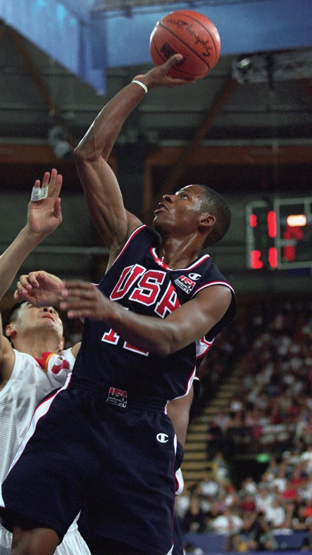 640x1136 Bucks Represent For USA Basketball - basketball celebrity iPhone Wallpaper