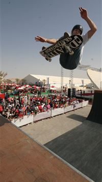 Best 53 Shaun White Skateboarding on Hip wallpaper