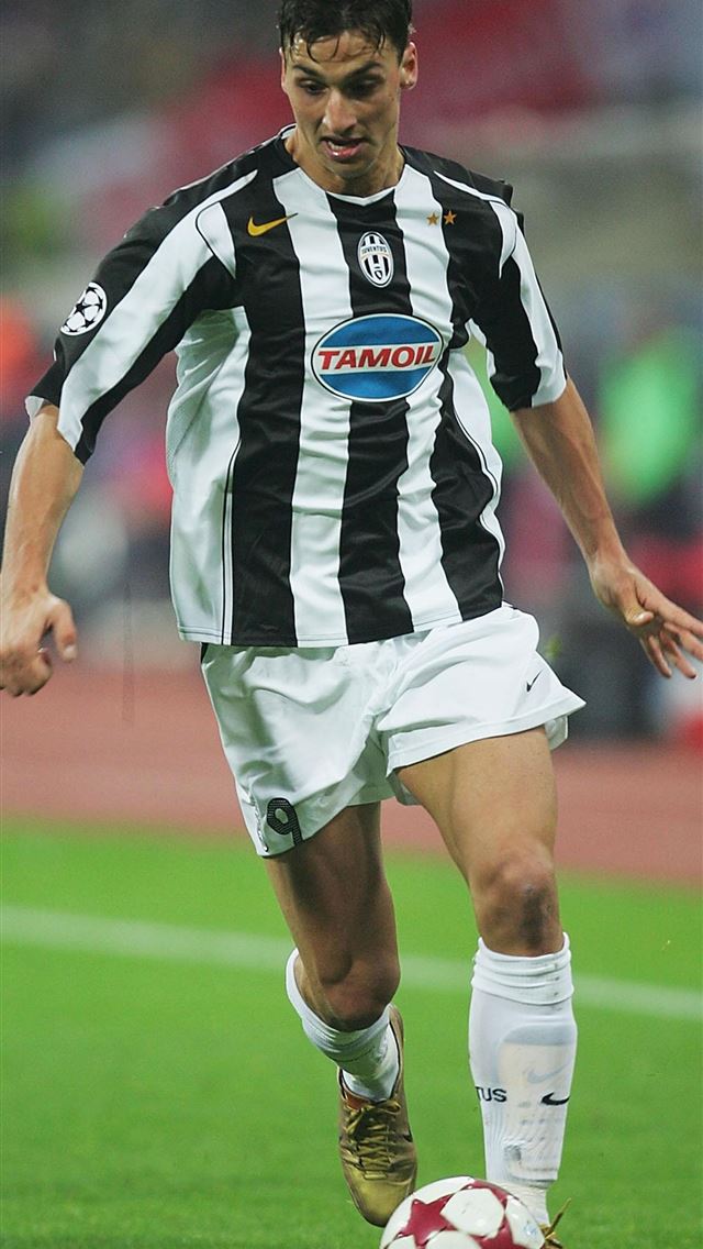 640x1136 Zlatan Ibrahimovic and Mino Raiola spotted in Turi... - sweden iPhone Wallpaper