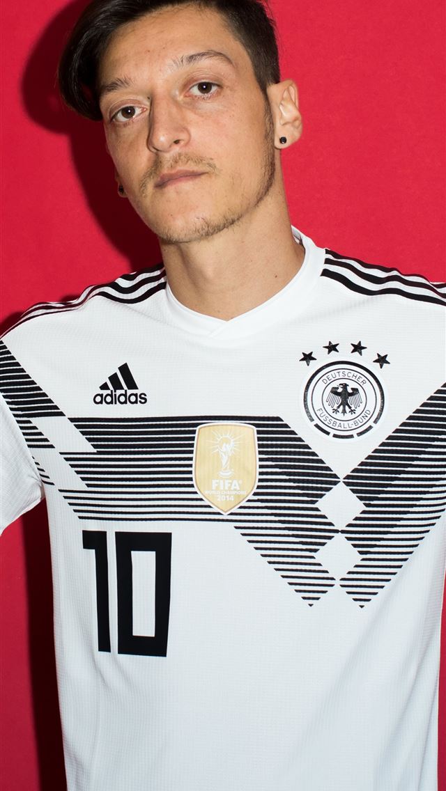640x1136 Mesut Ozil Mesut Ozil Fifa World Cup 2018 Russia H... - germany iPhone Wallpaper