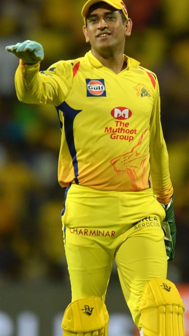 640x1136 IPL 2018 It's Virat Kohli Vs MS Dhoni As RCB Look ... - ms dhoni iPhone Wallpaper