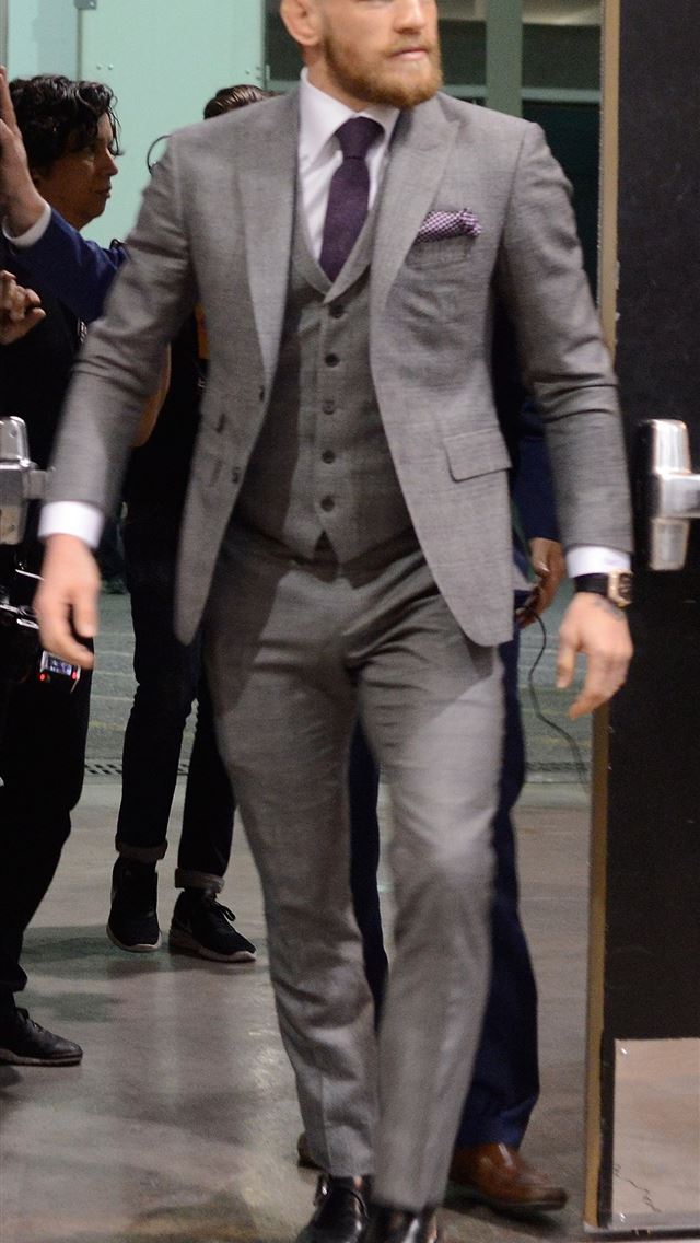 640x1136 Conor Mcgregor Suit New - ireland iPhone Wallpaper